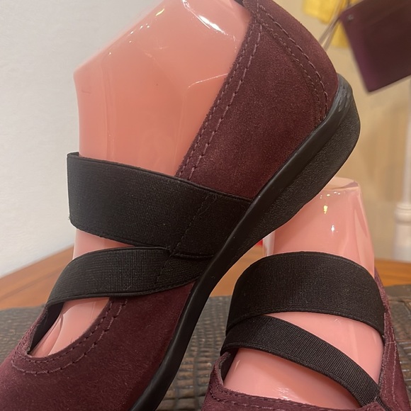 Clarks Collection soft cushions size 9M - Picture 4 of 13